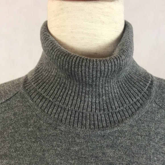 EUC Jones New York Gray Turtleneck Sweater Size L - Picture 6 of 7